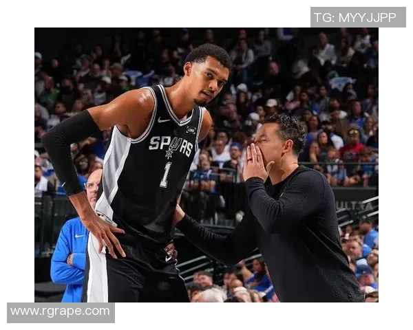 1月17日马刺与独行侠精彩对决回放分析与赛后点评